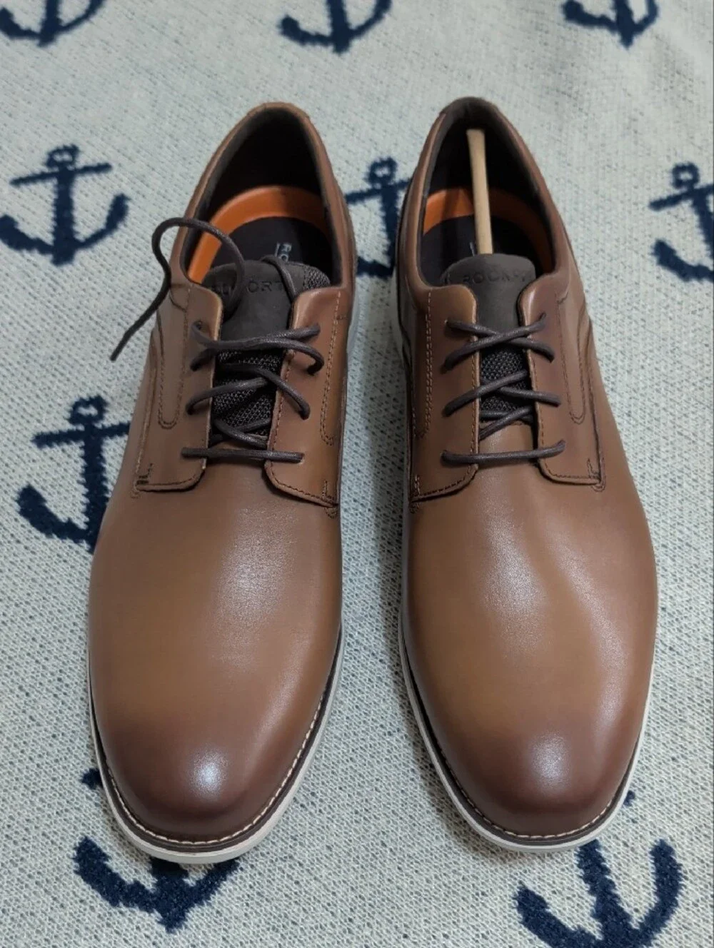 Rockport streamlined leather